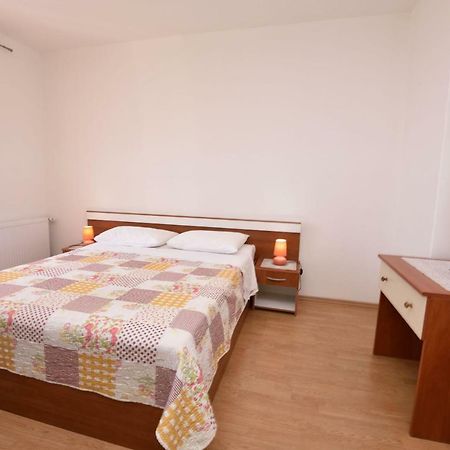 Apartments Brico Primošten Kültér fotó