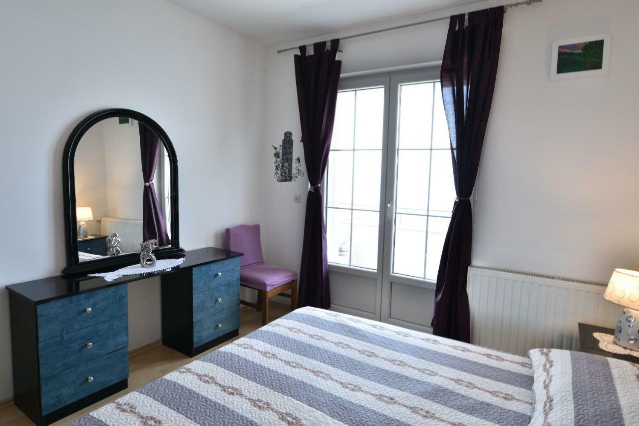 Apartments Brico Primošten Kültér fotó