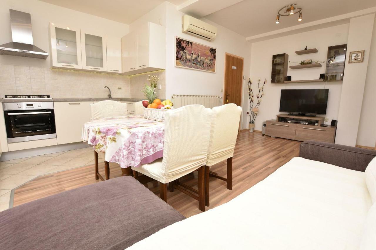 Apartments Brico Primošten Kültér fotó