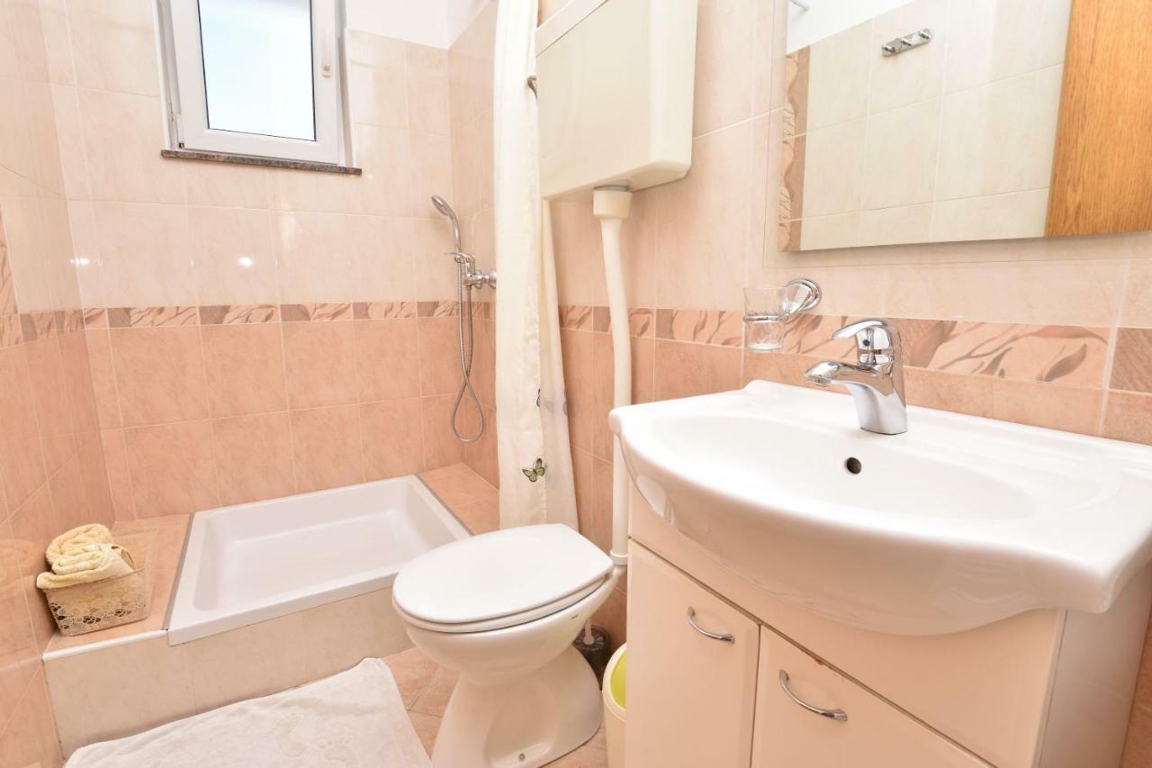 Apartments Brico Primošten Kültér fotó