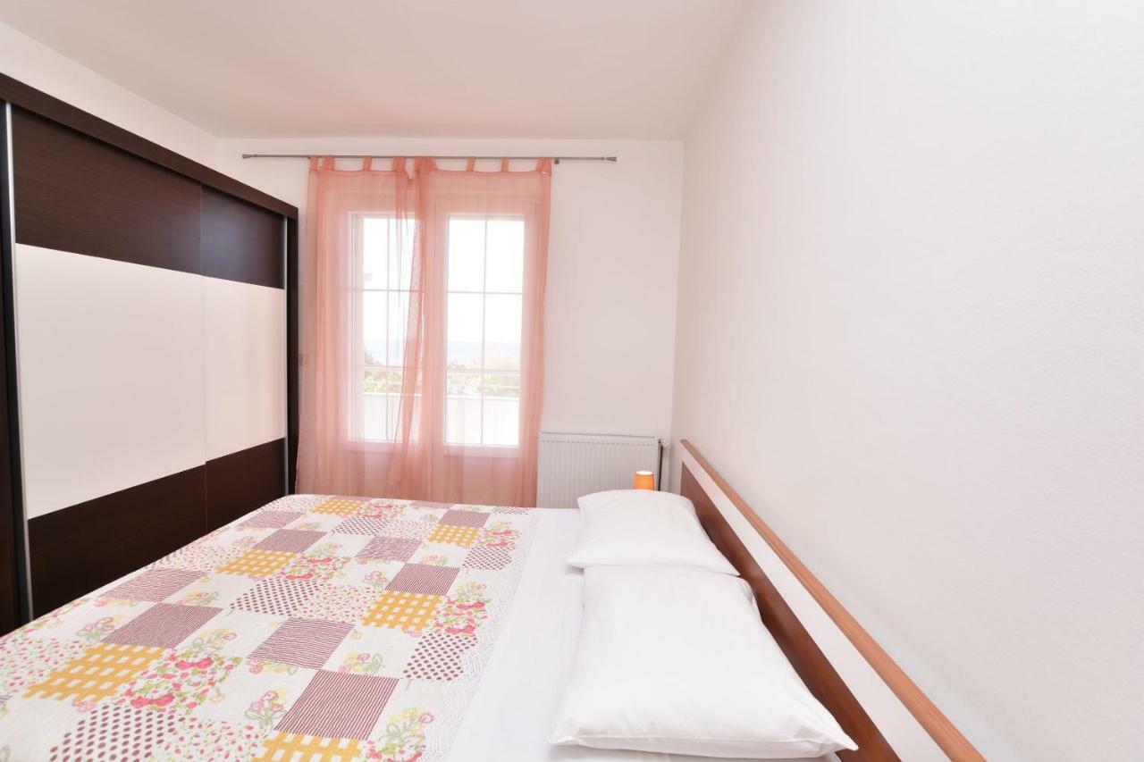 Apartments Brico Primošten Kültér fotó
