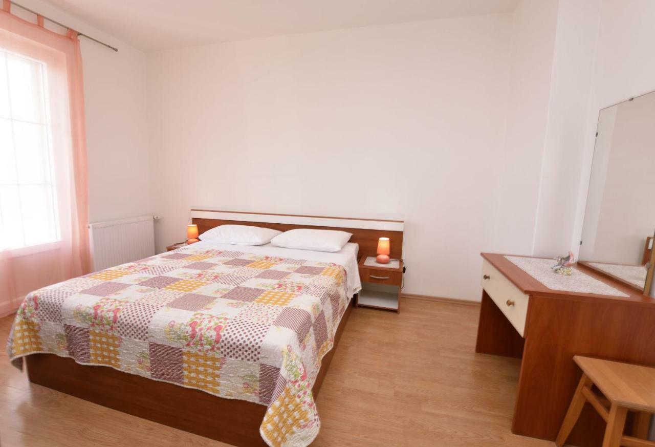 Apartments Brico Primošten Kültér fotó