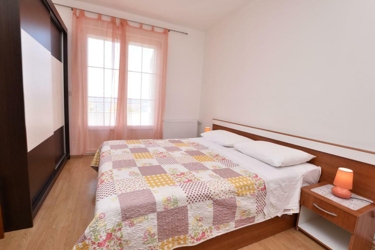Apartments Brico Primošten Kültér fotó